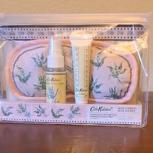 Cath Kidston Floral Travel Set New